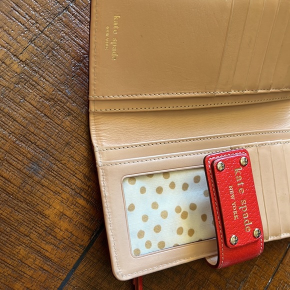 Kate Spade Stacy wallet in great used condition - Picture 6 of 14